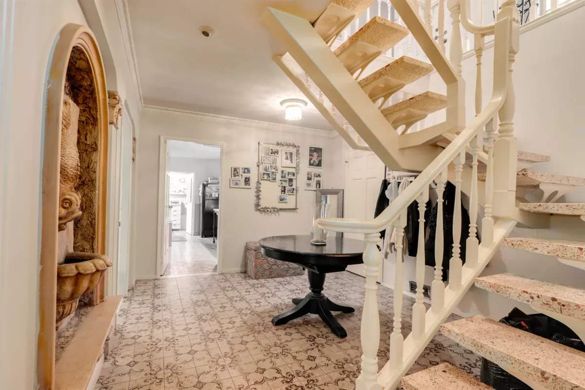 Laundry Room Photo of 8850 Delvista Drive, Delta, BC