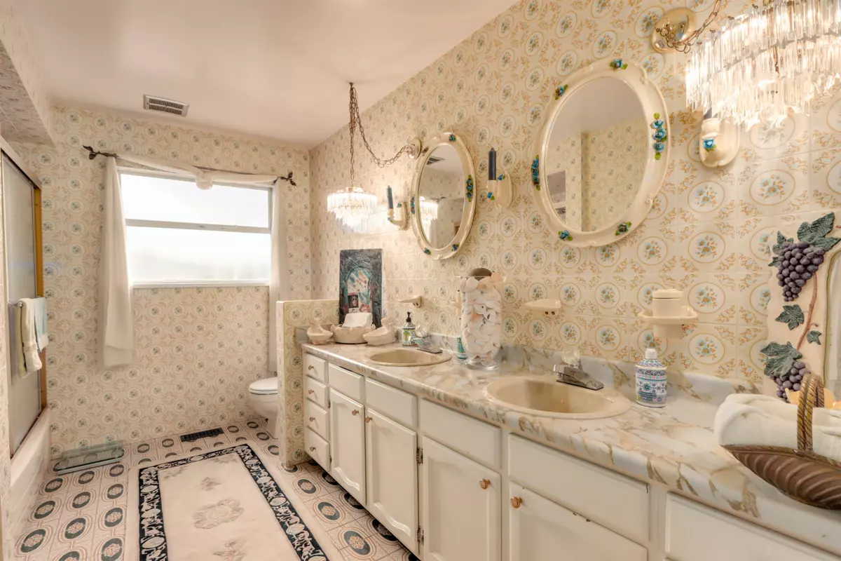 Powder Room Photo of 8850 Delvista Drive, Delta, BC