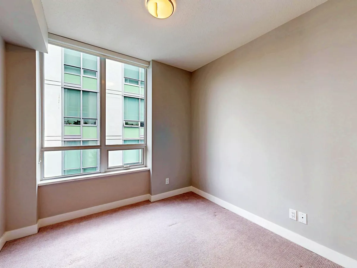 Entry Foyer Photo of 408 677 W 41st Avenue, Vancouver, BC
