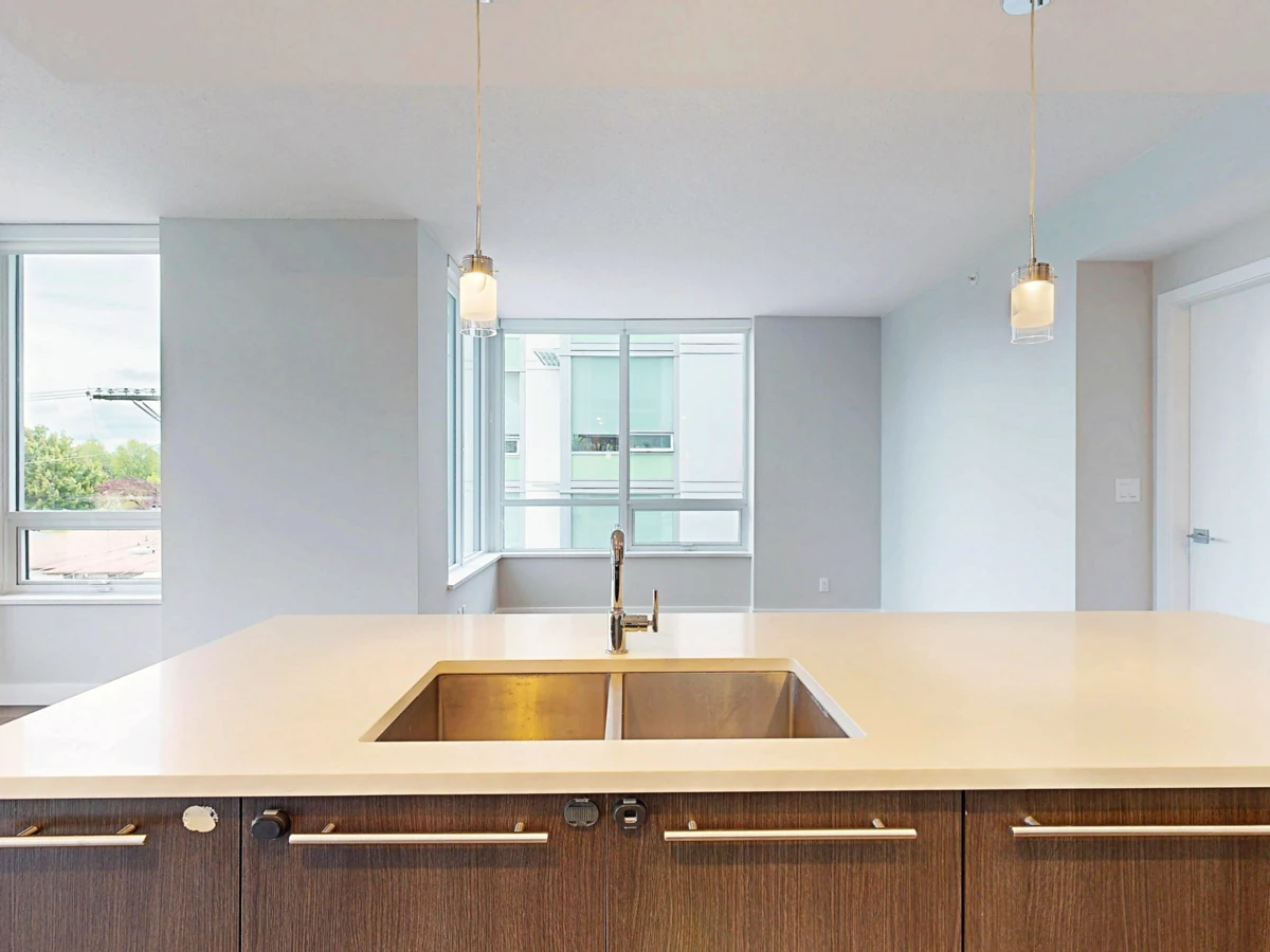 Guest Bathroom Photo of 408 677 W 41st Avenue, Vancouver, BC