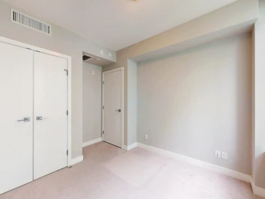 Hot Tub / Spa Photo of 408 677 W 41st Avenue, Vancouver, BC