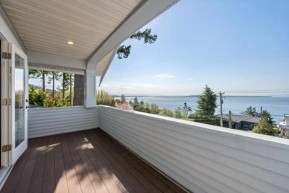 14213 Marine Drive, White Rock, BC, White Rock — Single Family Residence for sale