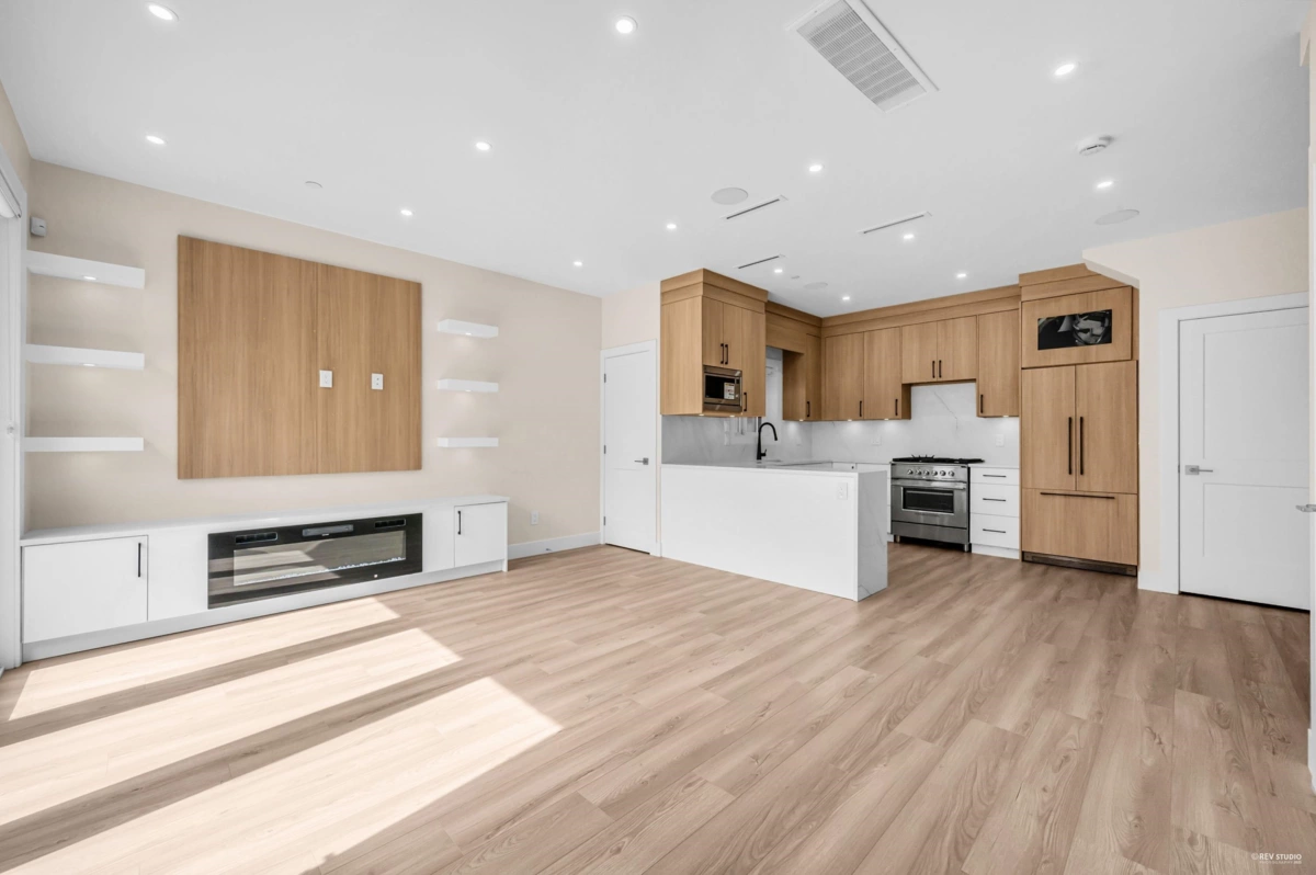 Exterior Front Photo of 2371 Adanac Street, Vancouver, BC