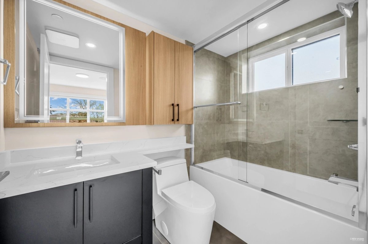 Office / Den Photo of 2371 Adanac Street, Vancouver, BC