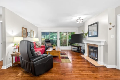 305 2733 Atlin Place, Coquitlam, BC, Coquitlam — Apartment/Condo for sale