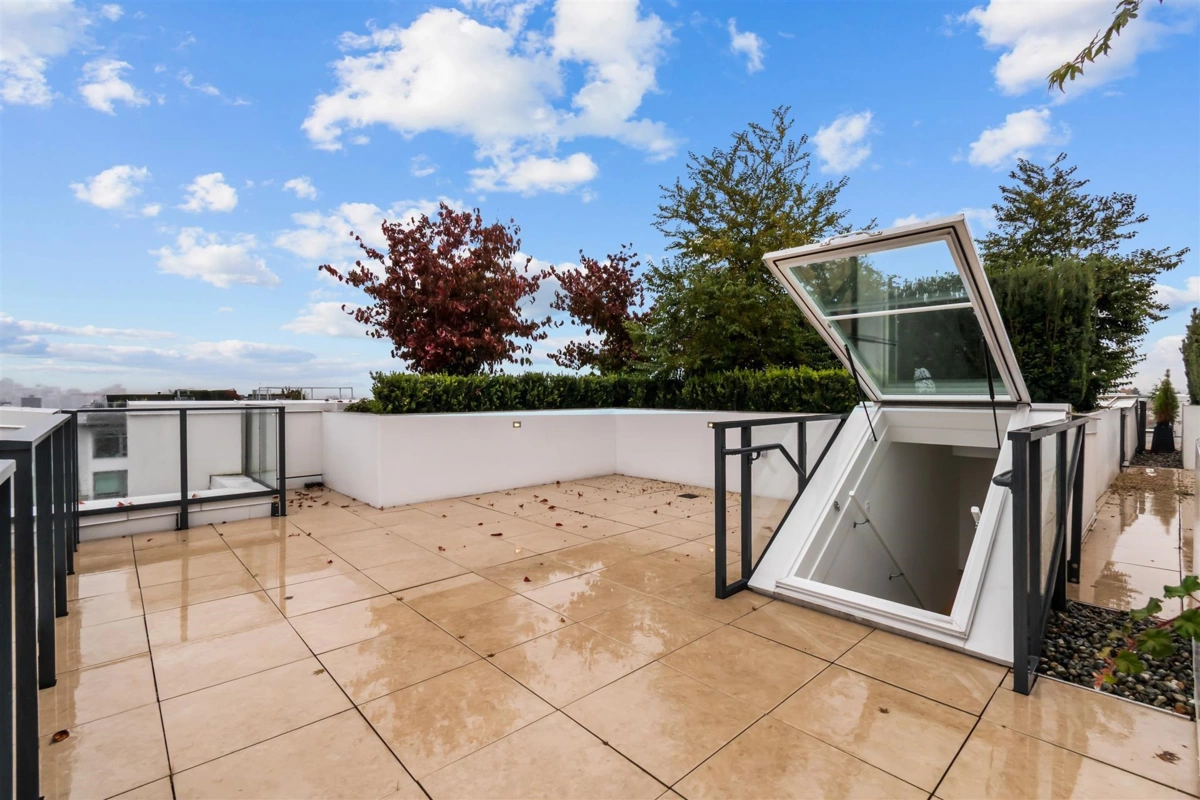 Guest Bathroom Photo of 601 4240 Cambie Street, West Vancouver, BC