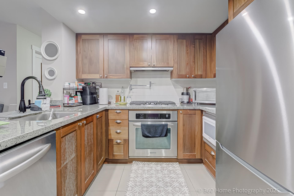 Dining Area Photo of 128 9373 Hemlock Drive, Richmond, BC