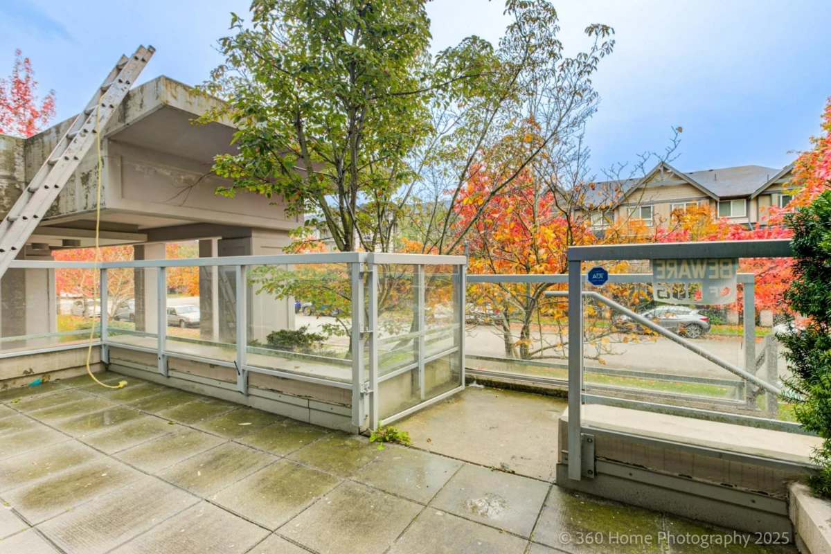 Entry Foyer Photo of 128 9373 Hemlock Drive, Richmond, BC