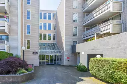 306 9644 134 Street, Surrey, BC, Surrey — Apartment/Condo for sale