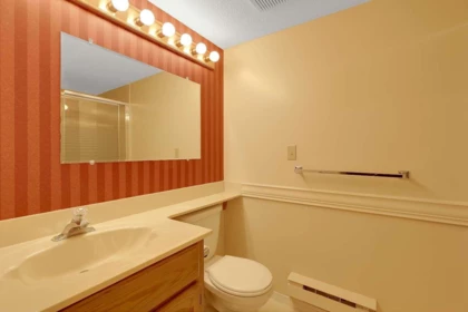 Powder Room Photo of 3 33123 George Ferguson Way, Abbotsford, BC