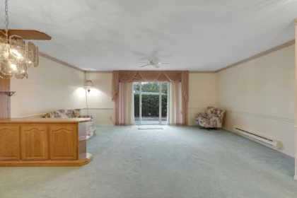 Primary Bedroom Photo of 3 33123 George Ferguson Way, Abbotsford, BC