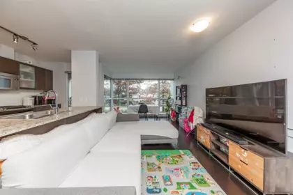 Kitchen Photo of 202 7535 Alderbridge Way, Richmond, BC