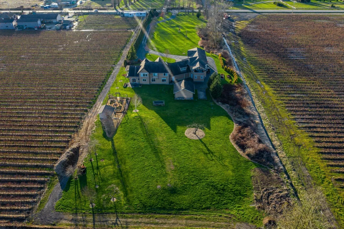 Dining Area Photo of 3180 216 Street, Langley, BC