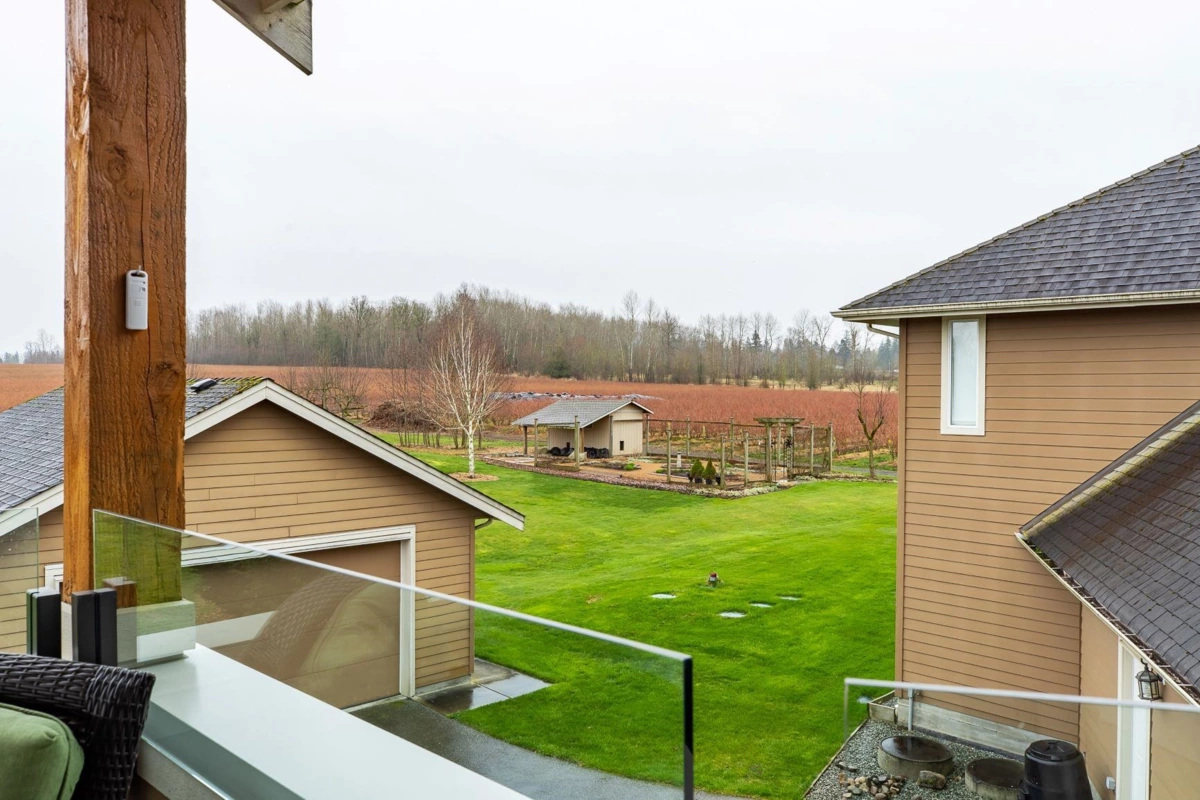 Kitchen Island Photo of 3180 216 Street, Langley, BC