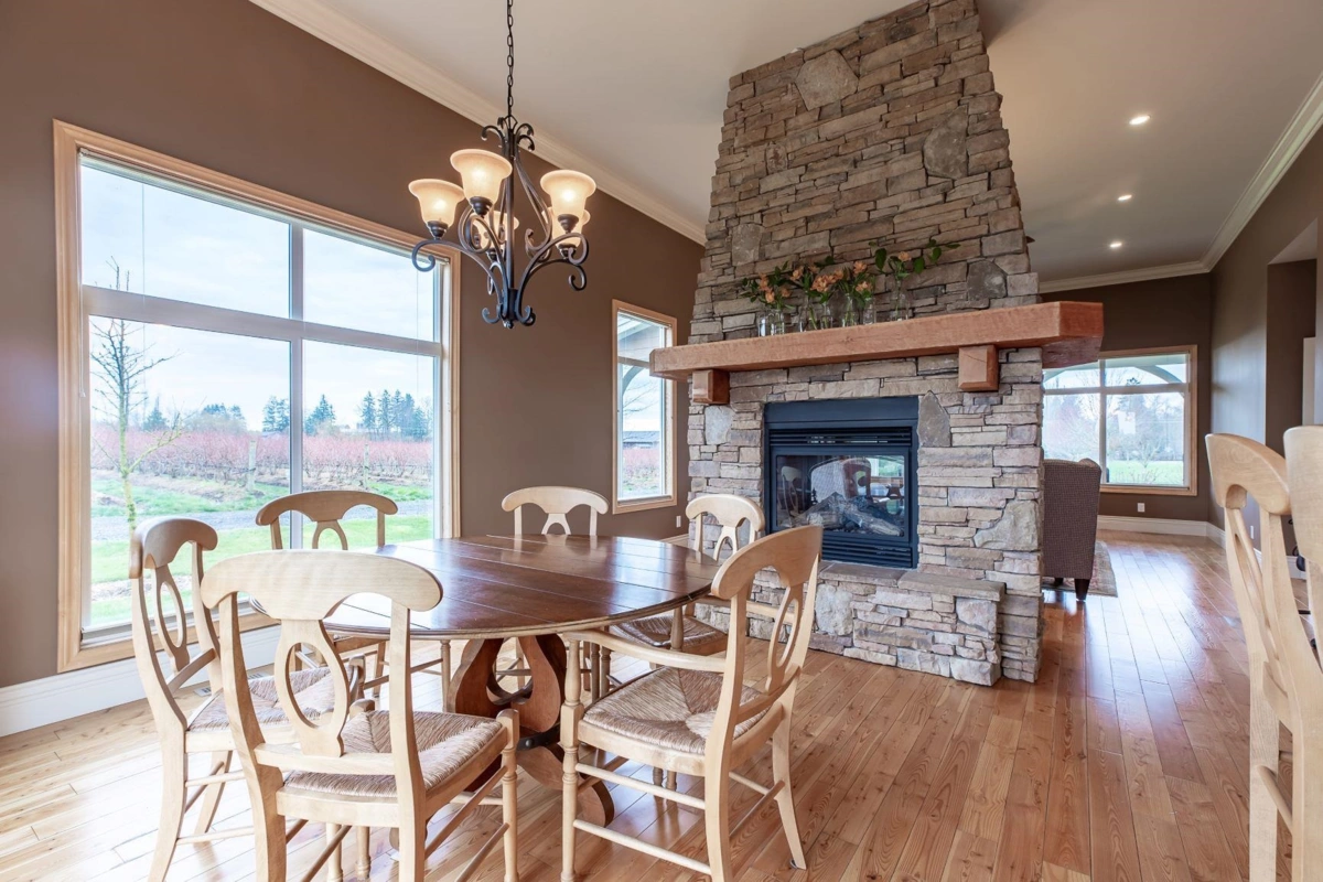 Laundry Room Photo of 3180 216 Street, Langley, BC