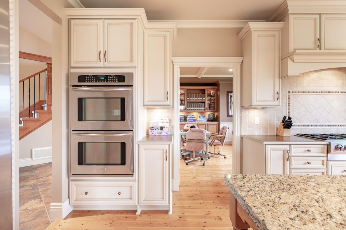 Primary Bedroom Photo of 3180 216 Street, Langley, BC