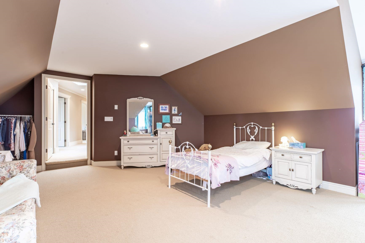 Staircase Photo of 3180 216 Street, Langley, BC