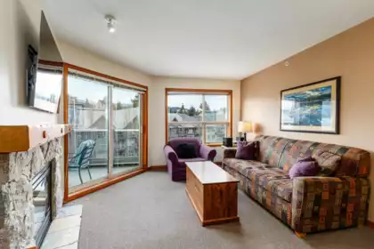 557 4800 Spearhead Drive, Whistler, BC, Whistler — Apartment/Condo for sale