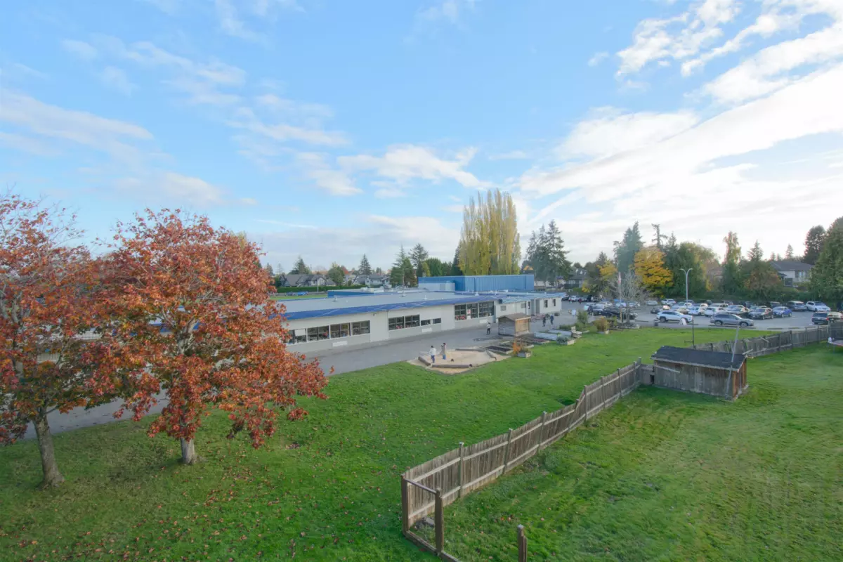 Breakfast Nook Photo of 303 7240 Lindsay Road, Richmond, BC