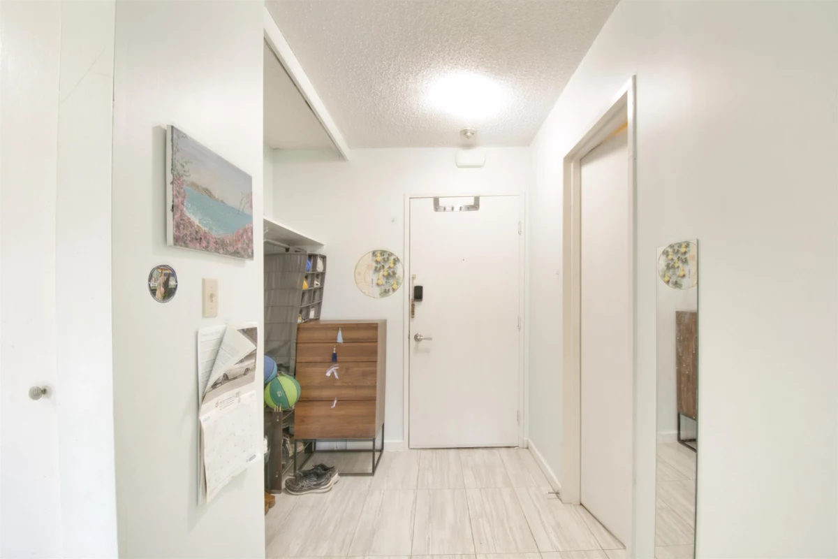 Kitchen Island Photo of 303 7240 Lindsay Road, Richmond, BC