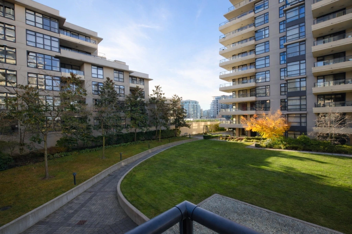 Entry Foyer Photo of 406 8160 Lansdowne Road, Richmond, BC