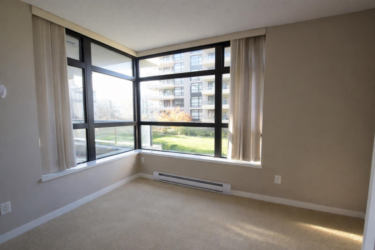 Guest Bathroom Photo of 406 8160 Lansdowne Road, Richmond, BC