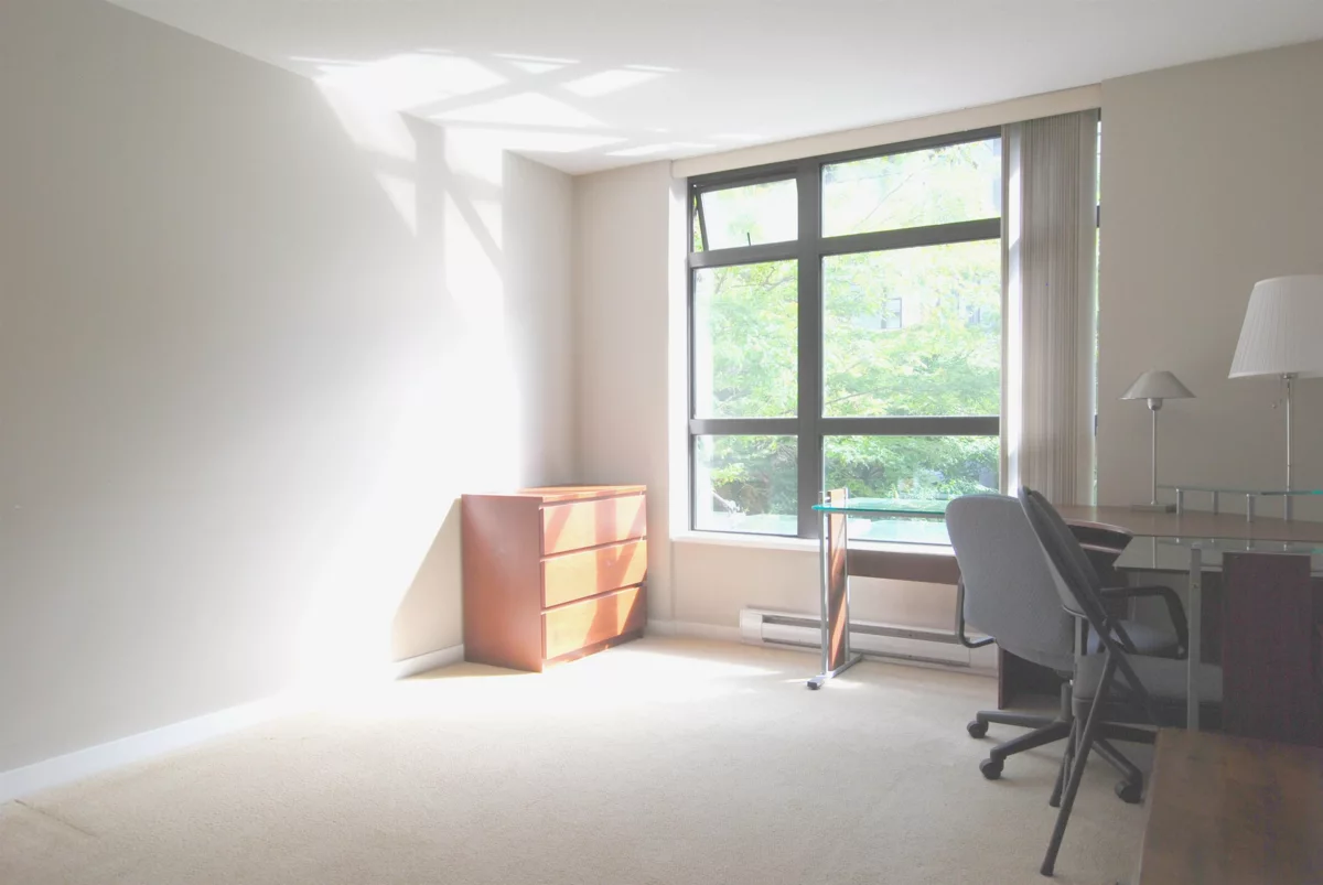 Primary Bathroom Photo of 406 8160 Lansdowne Road, Richmond, BC