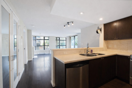 406 8160 Lansdowne Road, Richmond, BC, Brighouse — 2 bed apartment/condo for sale