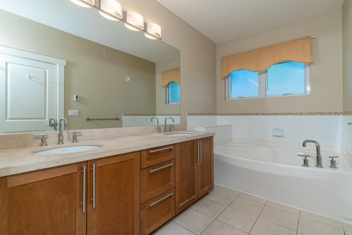 Basement Recreation Room Photo of 6602 Arbutus Street, Vancouver, BC