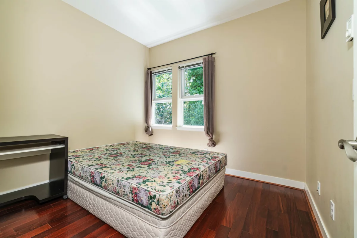 Laundry Room Photo of 6602 Arbutus Street, Vancouver, BC