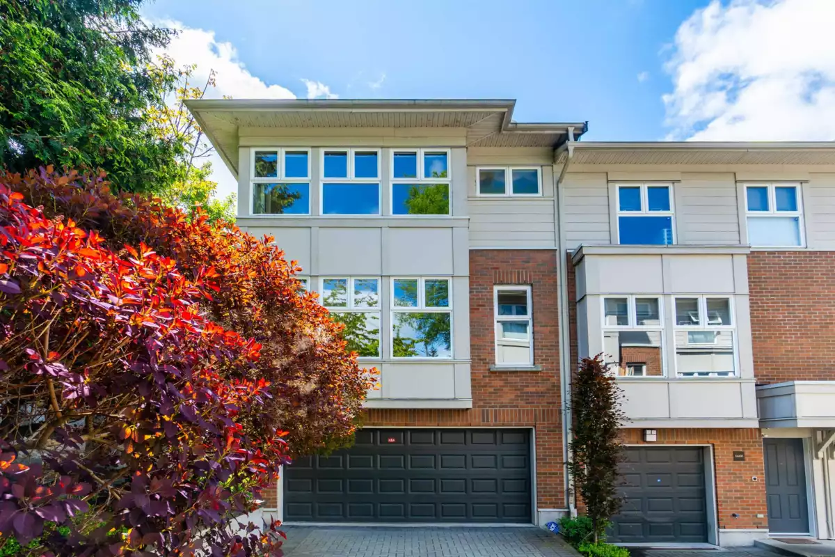 Living Room Photo of 6602 Arbutus Street, Vancouver, BC