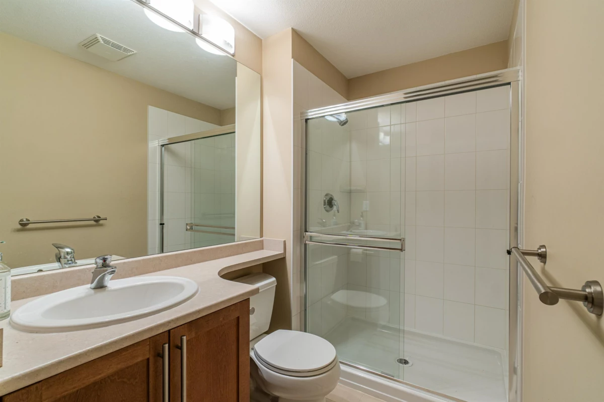 Mudroom Photo of 6602 Arbutus Street, Vancouver, BC
