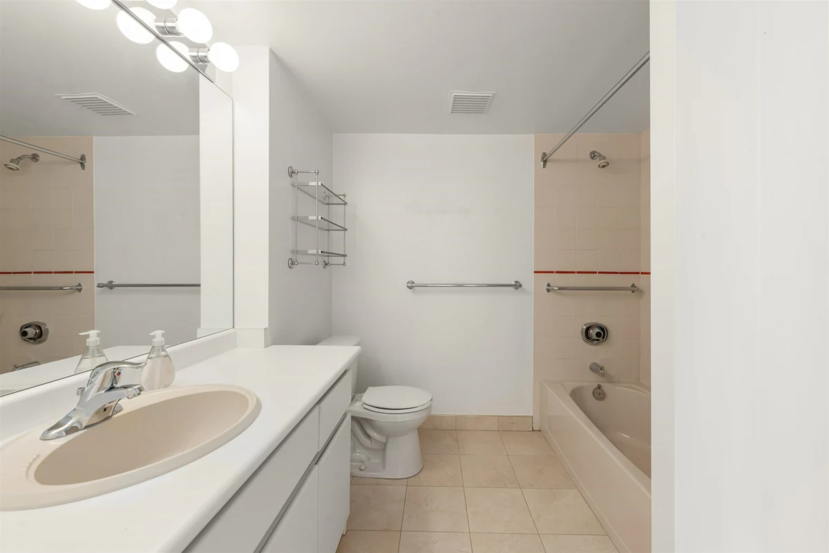 Basement Recreation Room Photo of 1602 420 Carnarvon Street, New Westminster, BC