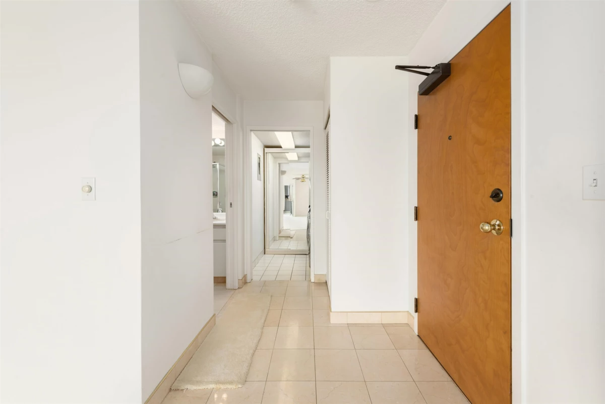 Garage Interior Photo of 1602 420 Carnarvon Street, New Westminster, BC