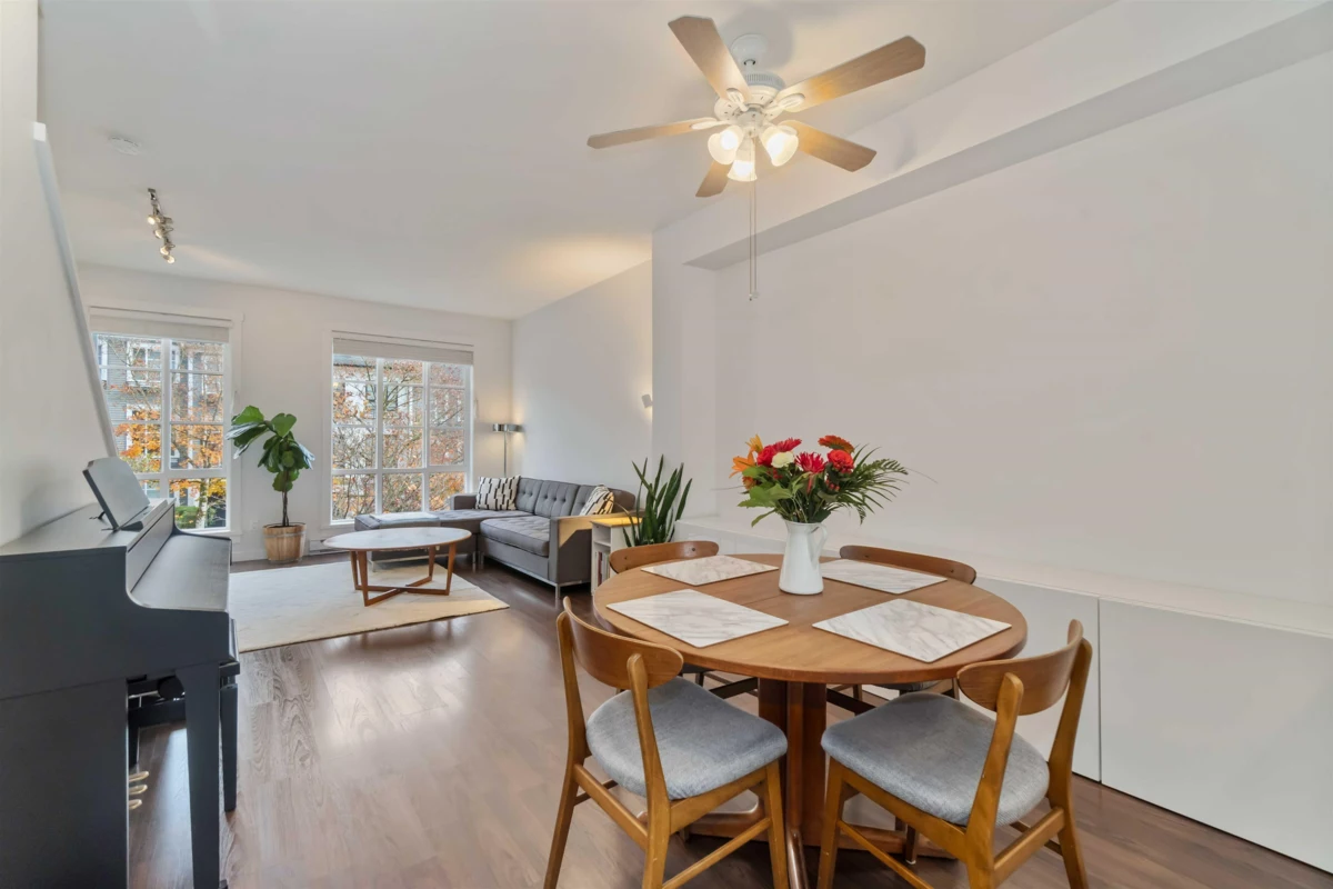 Kitchen Island Photo of 10 1248 Holtby Street, Coquitlam, BC