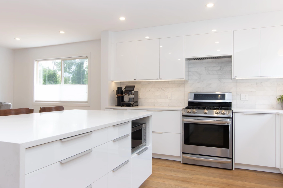 Kitchen Photo of 10 41450 Government Road, Brackendale, BC