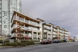 301 7788 18th Street, Burnaby, BC