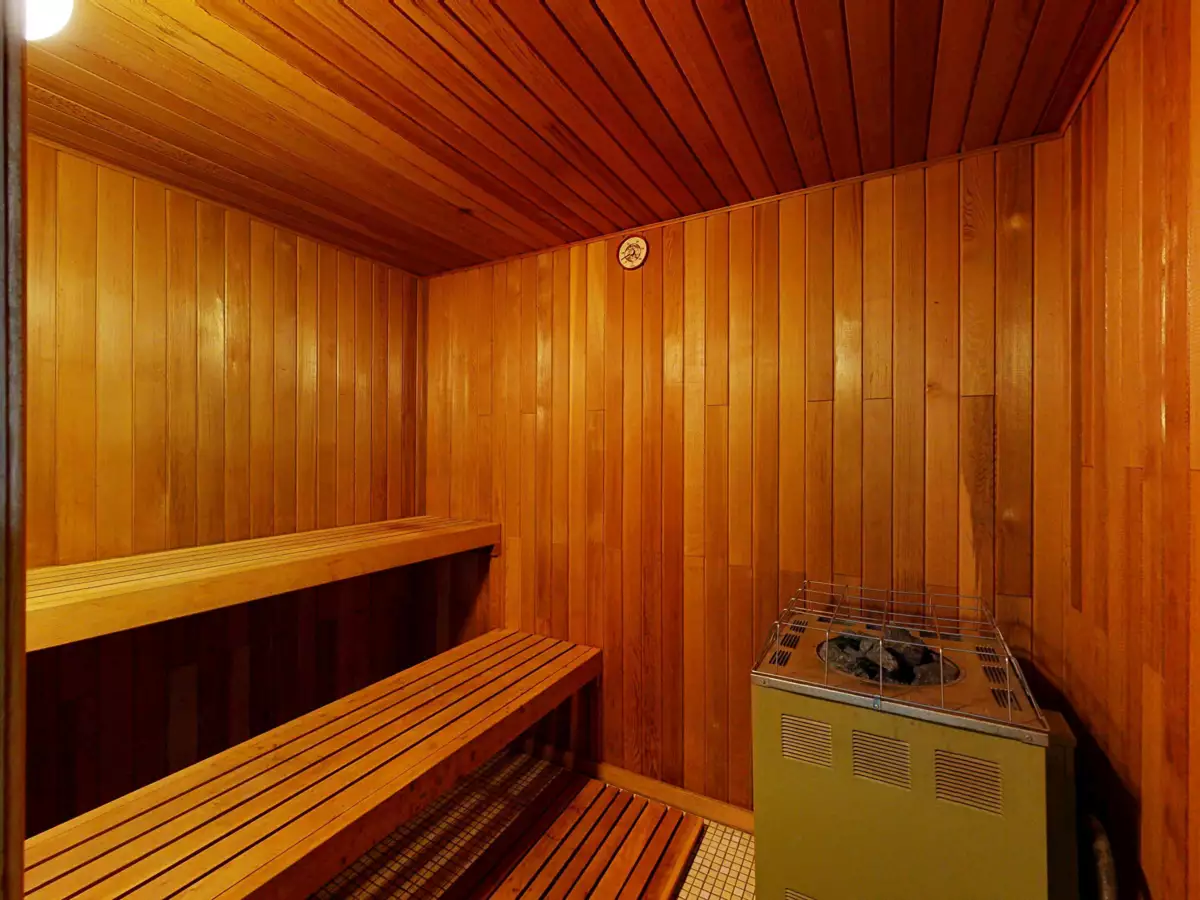 Basement Recreation Room Photo of 206 138 W 18th Street, North Vancouver, BC