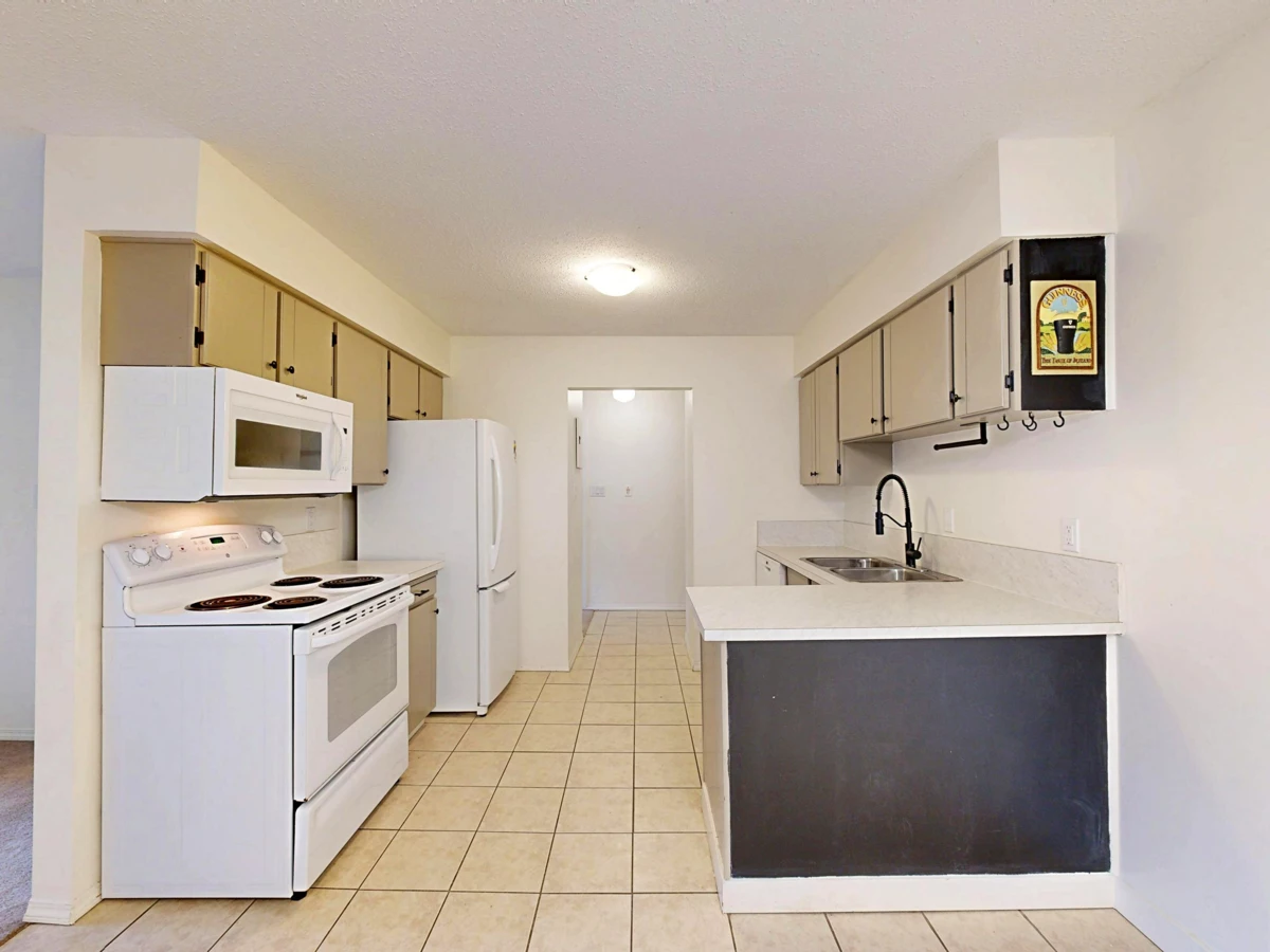 Exterior Rear Photo of 206 138 W 18th Street, North Vancouver, BC