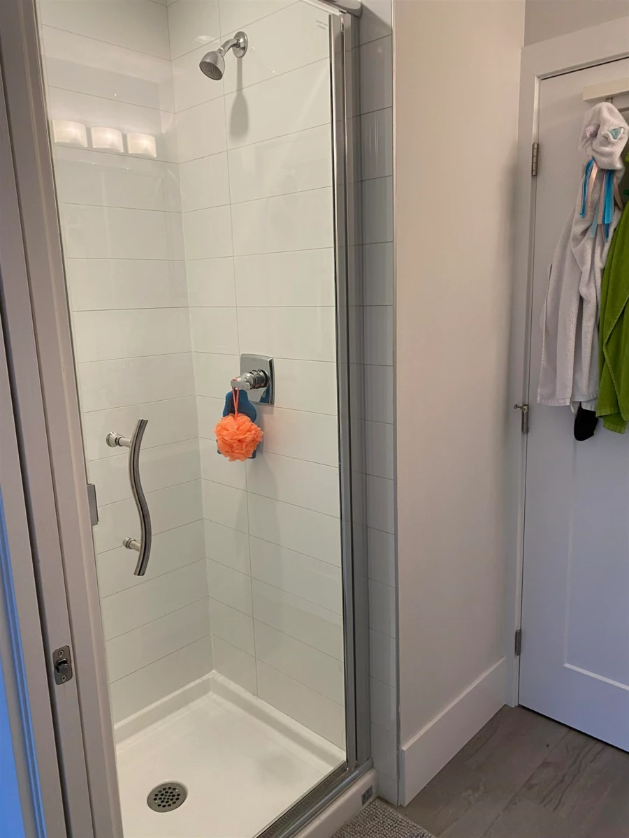 Kitchen Photo of 3345 Parker Street, Vancouver, BC