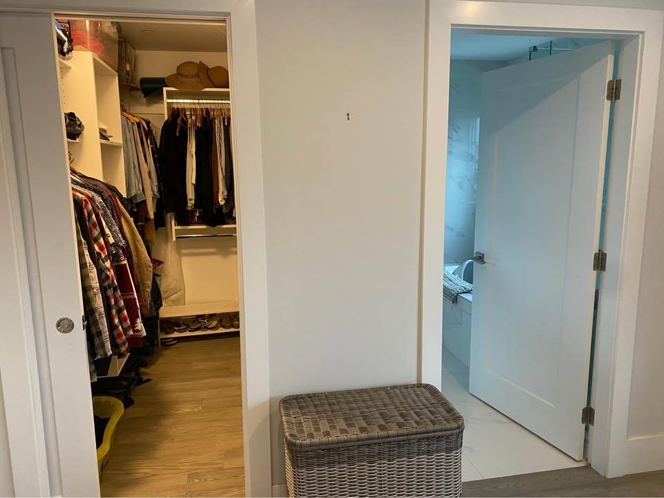 Primary Bathroom Photo of 3345 Parker Street, Vancouver, BC