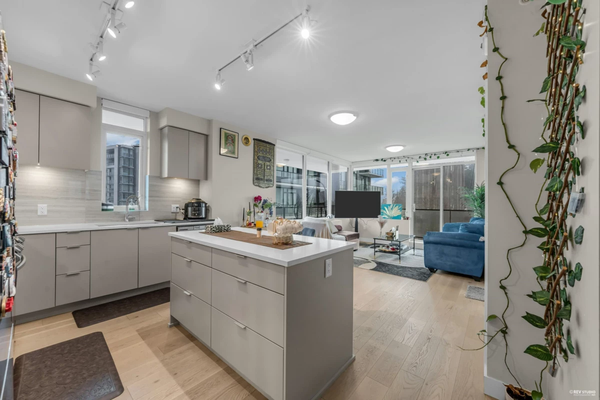 Dining Area Photo of 702 8725 University Crescent, Burnaby, BC