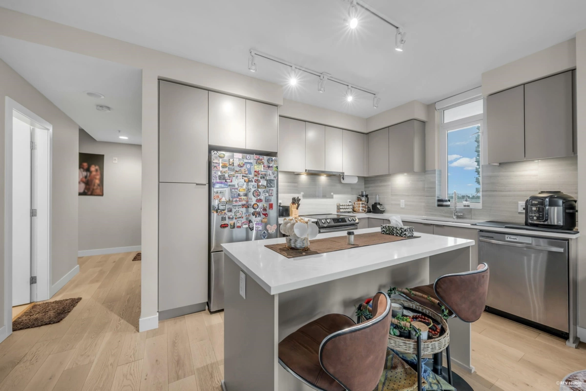 Kitchen Photo of 702 8725 University Crescent, Burnaby, BC