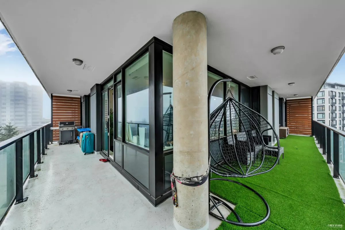 Loft / Bonus Room Photo of 702 8725 University Crescent, Burnaby, BC