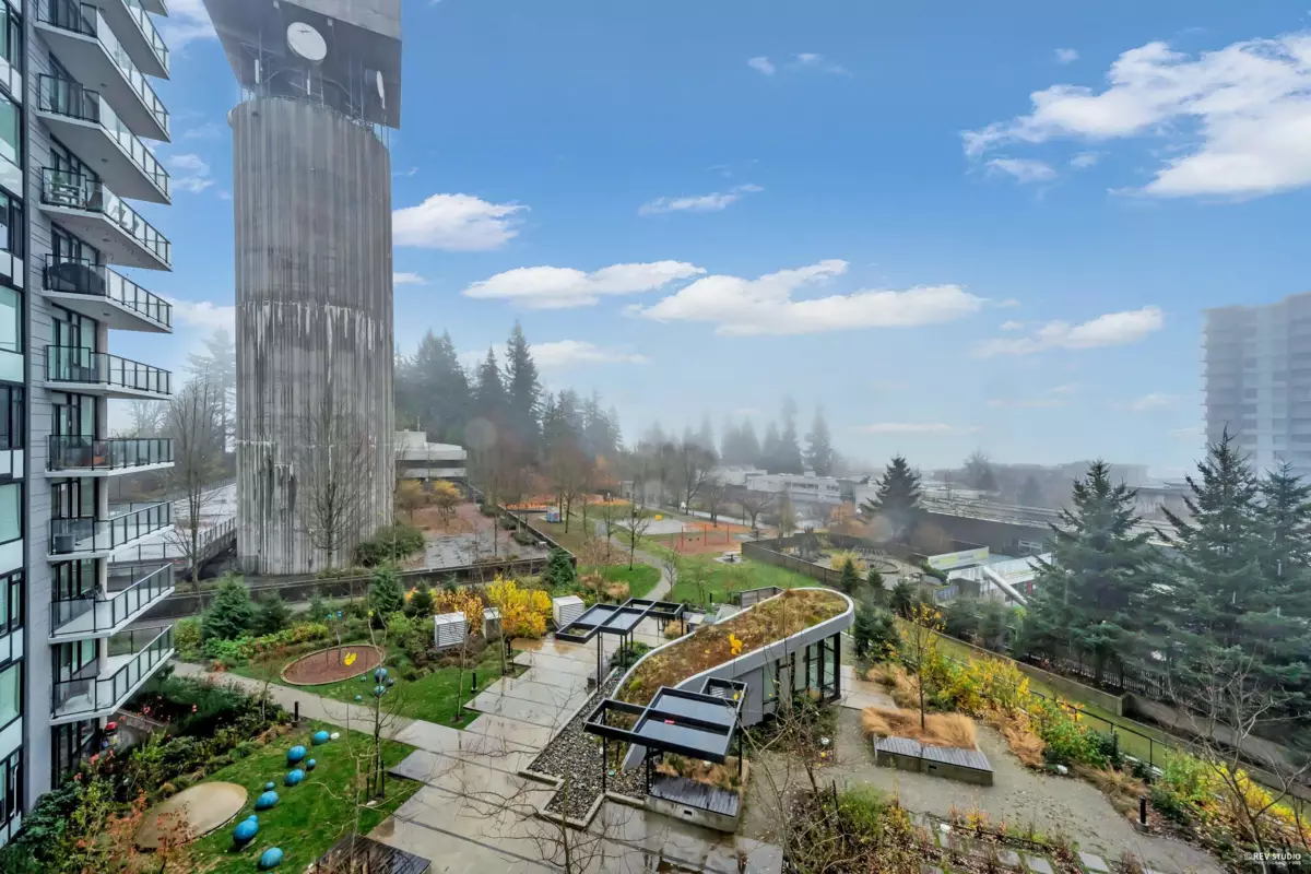 Mudroom Photo of 702 8725 University Crescent, Burnaby, BC