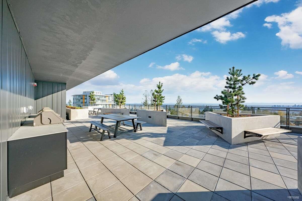 Powder Room Photo of 1202 8750 University Crescent, Burnaby, BC