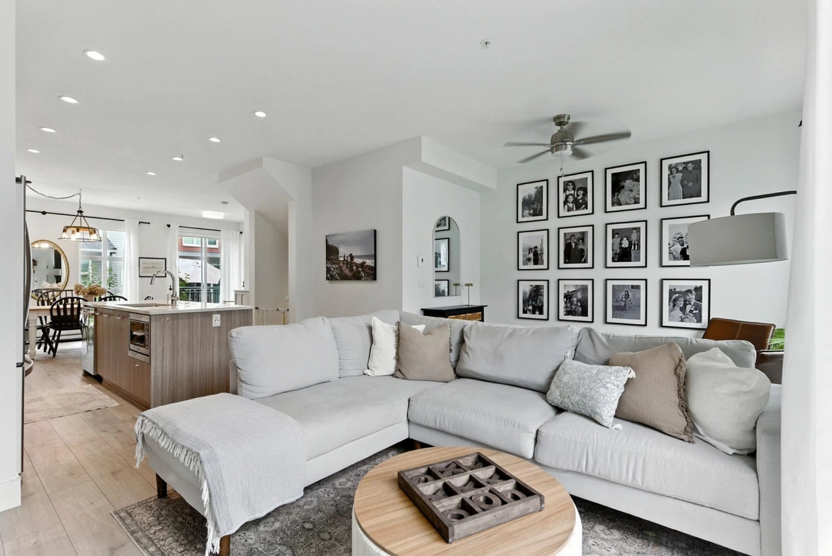 Breakfast Nook Photo of 99 24076 112 Avenue, Maple Ridge, BC