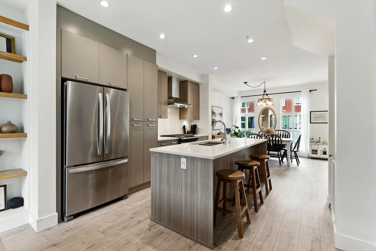 Dining Area Photo of 99 24076 112 Avenue, Maple Ridge, BC