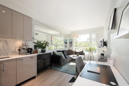 207 4080 Yukon Street, Vancouver, BC, Vancouver — Apartment/Condo for sale