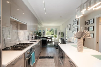 207 4080 Yukon Street, Vancouver, BC, Vancouver — Apartment/Condo for sale